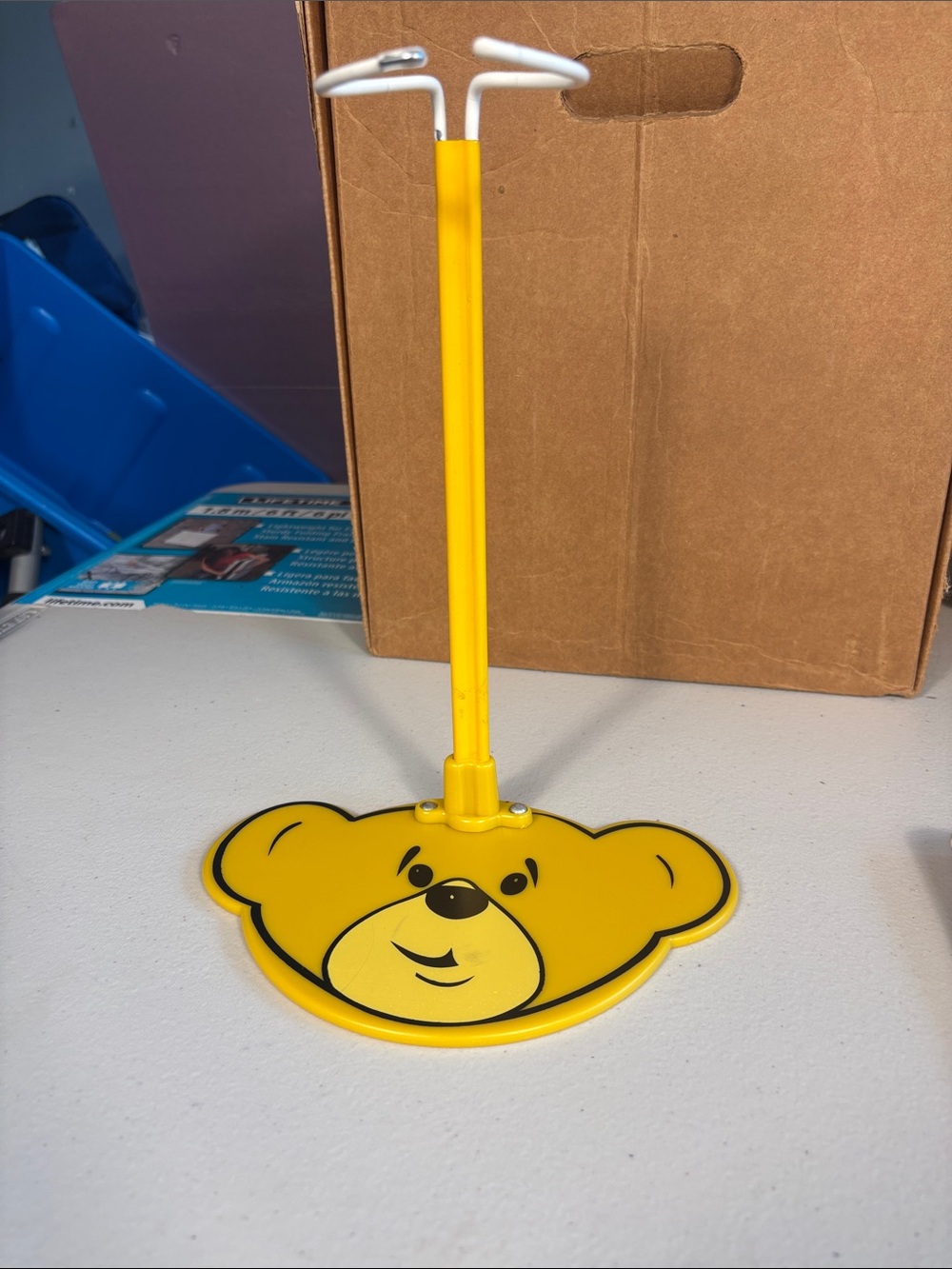 Vintage Build A Bear WorkShop Yellow Bear Face Display Stand Adjustable - Picture 12 of 12